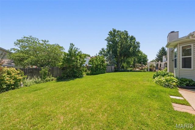 2114 Autumn Wood Drive, St Charles, MO 63303