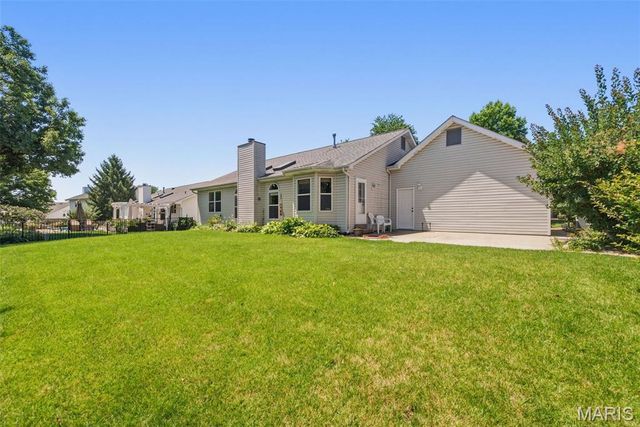 2114 Autumn Wood Drive, St Charles, MO 63303