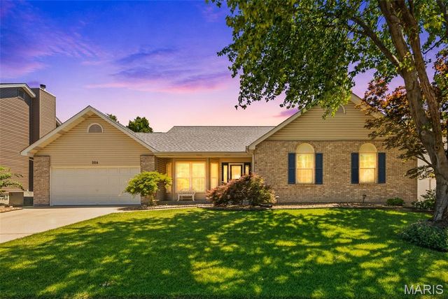 2114 Autumn Wood Drive, St Charles, MO 63303
