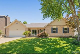 2114 Autumn Wood Drive, St Charles, MO 63303