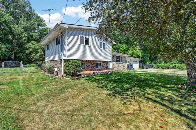 4290 Sulgrave Drive, Flint Charter Township, MI 48473