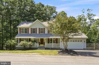 152 WHITE OAK CT, Harpers Ferry, WV 25425