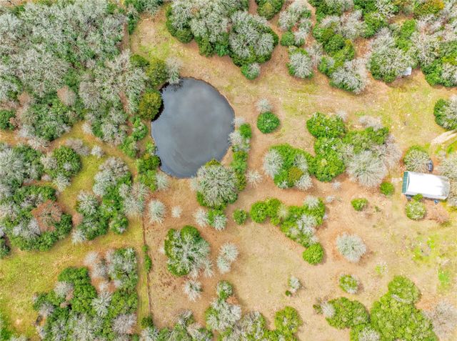 5100 Wood Duck Drive, Waelder, TX 78959