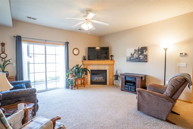 1735 34th Avenue SW 1, Altoona, IA 50009