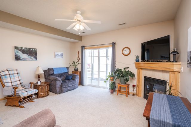 1735 34th Avenue SW 1, Altoona, IA 50009
