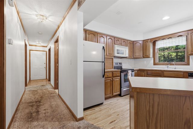10037 Peppermill Lane, Canadian Lakes, MI 49346