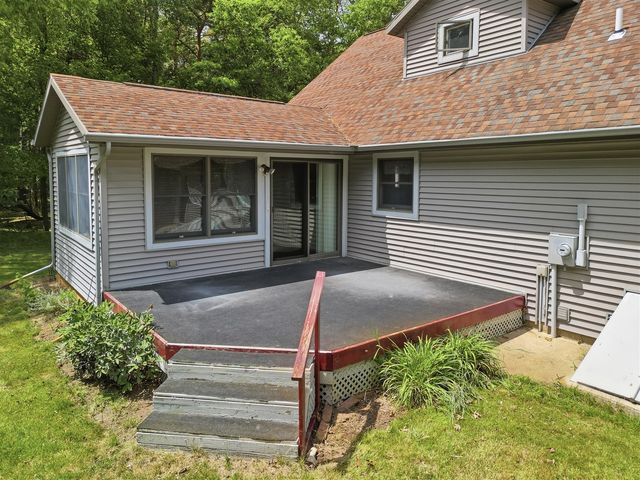 10037 Peppermill Lane, Canadian Lakes, MI 49346