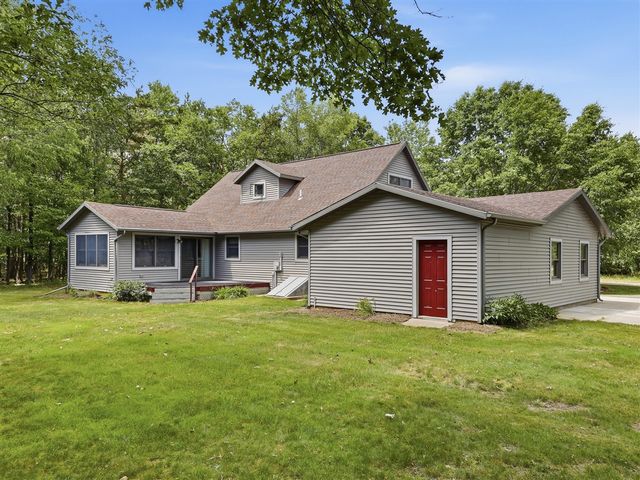 10037 Peppermill Lane, Canadian Lakes, MI 49346