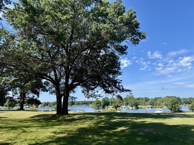 10037 Peppermill Lane, Canadian Lakes, MI 49346