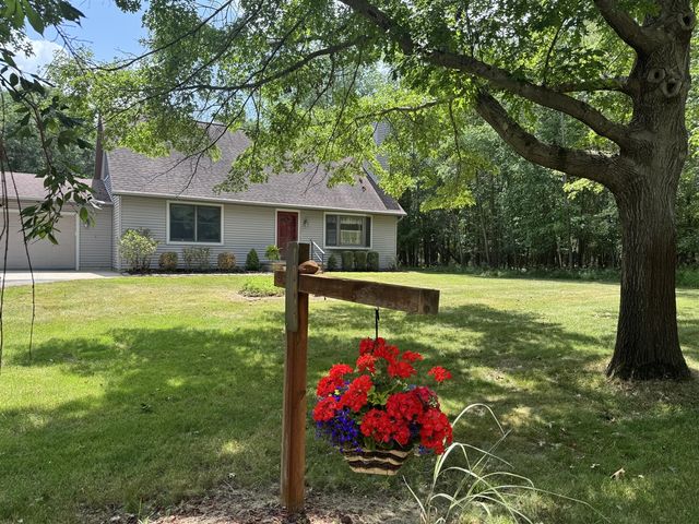 10037 Peppermill Lane, Canadian Lakes, MI 49346