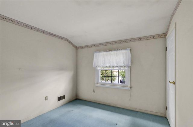 1609 SANTA BARBARA DR, Lancaster, PA 17601