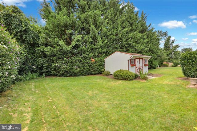 1609 SANTA BARBARA DR, Lancaster, PA 17601