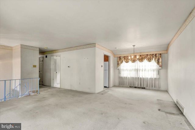 1609 SANTA BARBARA DR, Lancaster, PA 17601