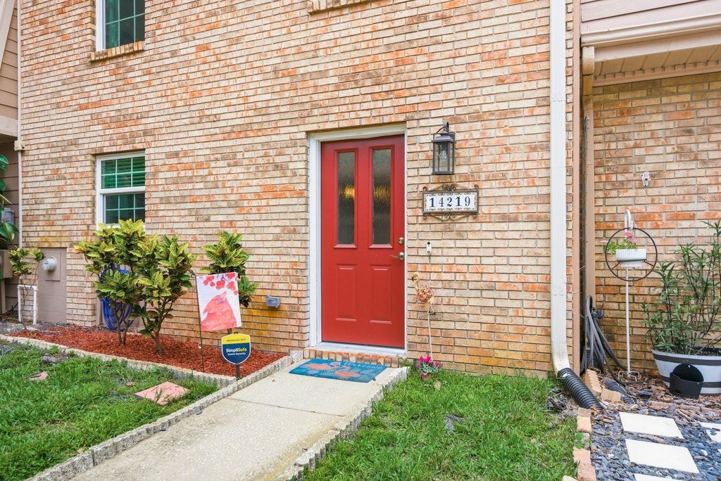14219 WELLESLEY DRIVE, Tampa, FL 33624