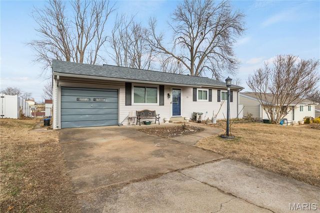 851 Morningside Lane, Arnold, MO 63010