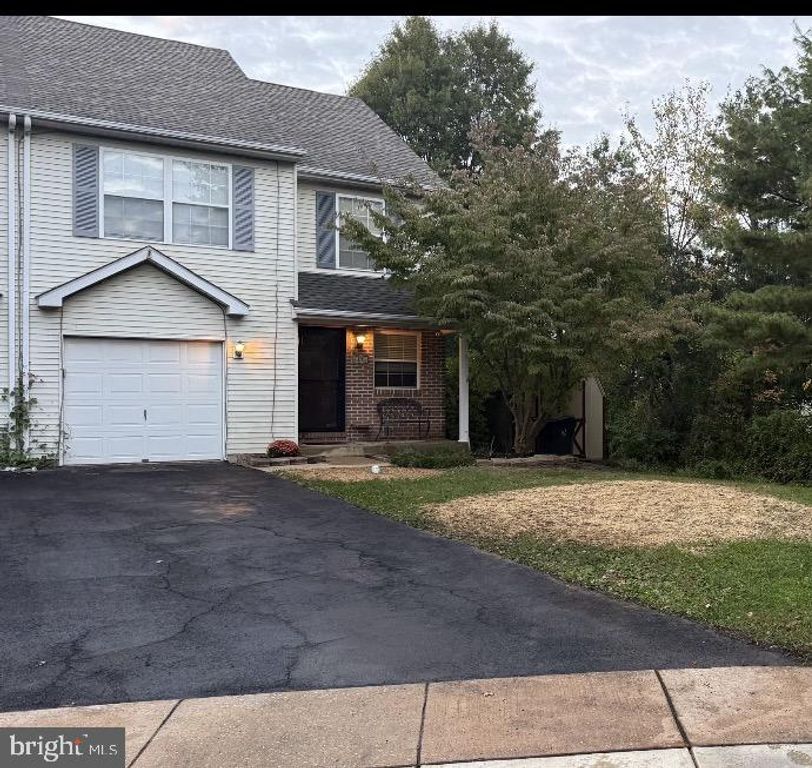 6196 MOUNTAIN LAUREL CT, PIPERSVILLE, PA 18947 — exterior