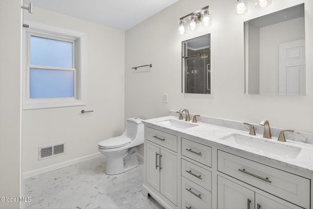 6107 Parkis Mills Road, Galway, NY 12074