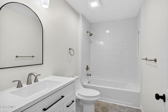 6107 Parkis Mills Road, Galway, NY 12074