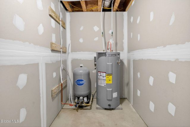 6107 Parkis Mills Road, Galway, NY 12074