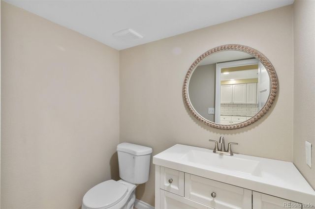 4250 S Olive Street 109, Denver, CO 80237
