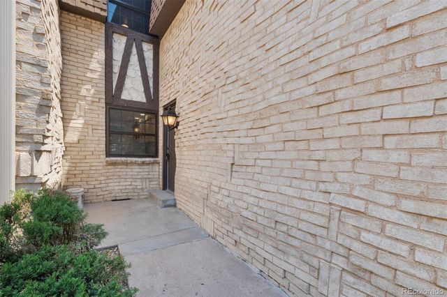 4250 S Olive Street 109, Denver, CO 80237
