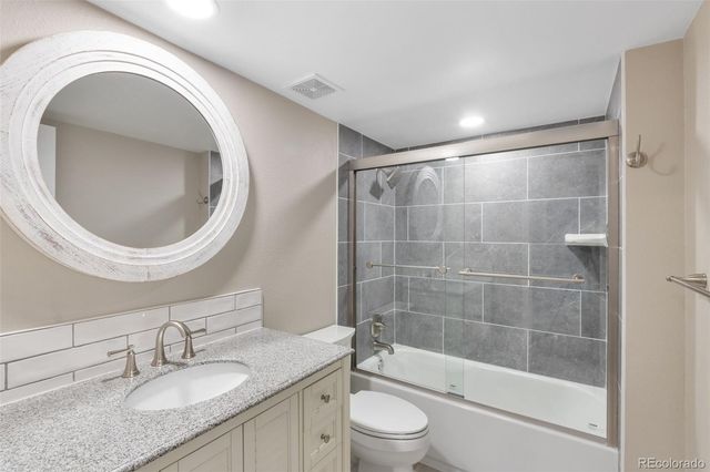 4250 S Olive Street 109, Denver, CO 80237
