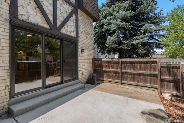 4250 S Olive Street 109, Denver, CO 80237