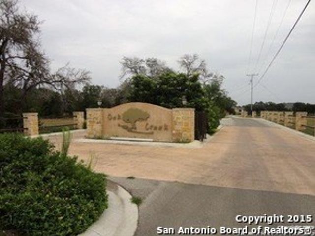 601 Oak Creek Parkway, Seguin, TX 78155
