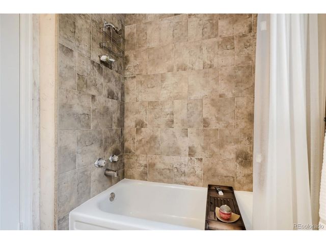 1545 S Vaughn Cir, Aurora, CO 80012