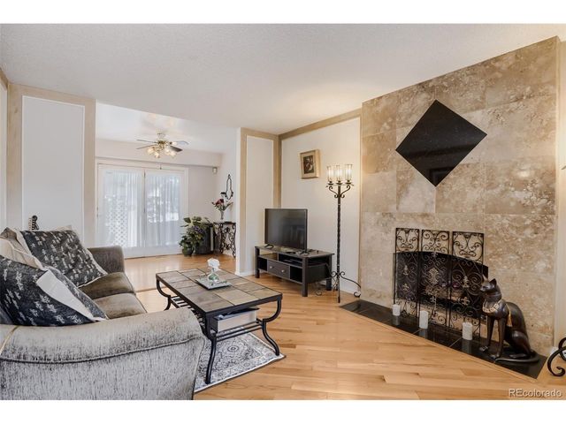 1545 S Vaughn Cir, Aurora, CO 80012