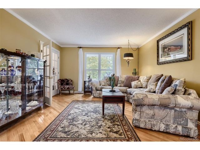 1545 S Vaughn Cir, Aurora, CO 80012