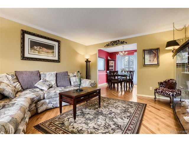 1545 S Vaughn Cir, Aurora, CO 80012