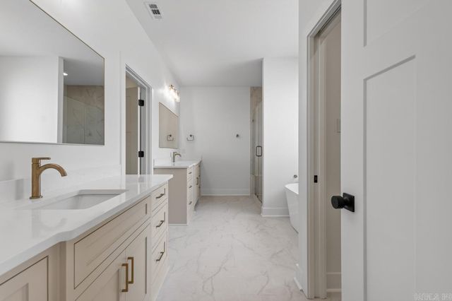 108 Fawnwood Street, Jacksonville, AR 72076