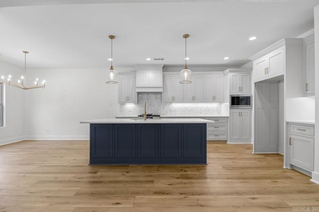 108 Fawnwood Street, Jacksonville, AR 72076