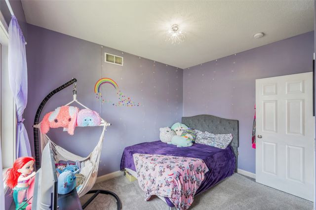 2200 Fountain Crest Drive, Pleasant Hill, IA 50327