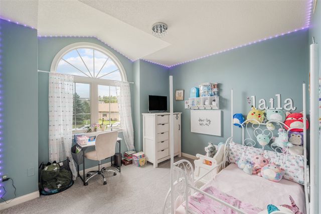 2200 Fountain Crest Drive, Pleasant Hill, IA 50327