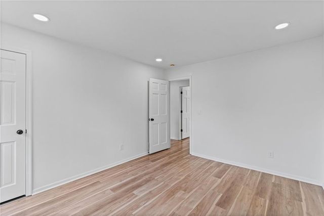 646 NE Saint Andrews Court, Lee's Summit, MO 64064