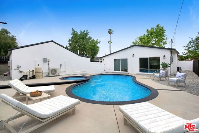 11955 Hatteras Street, Valley Village, CA 91607