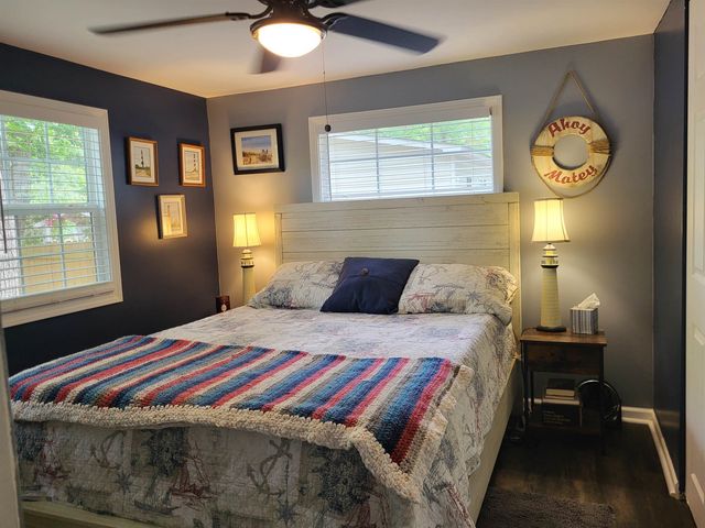 428 East Surfwind Dr., Murrells Inlet, SC 29576