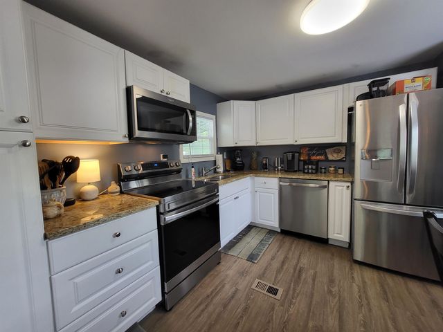 428 East Surfwind Dr., Murrells Inlet, SC 29576