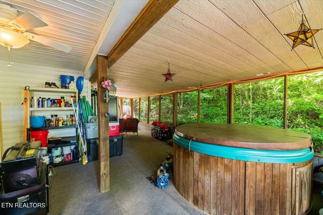 422 Gettys Lane, Athens, TN 37303