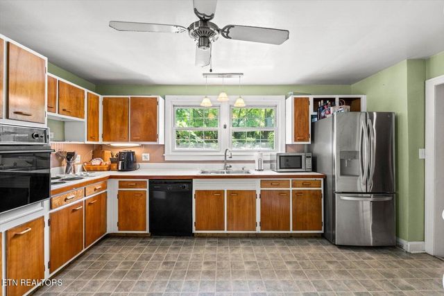 422 Gettys Lane, Athens, TN 37303