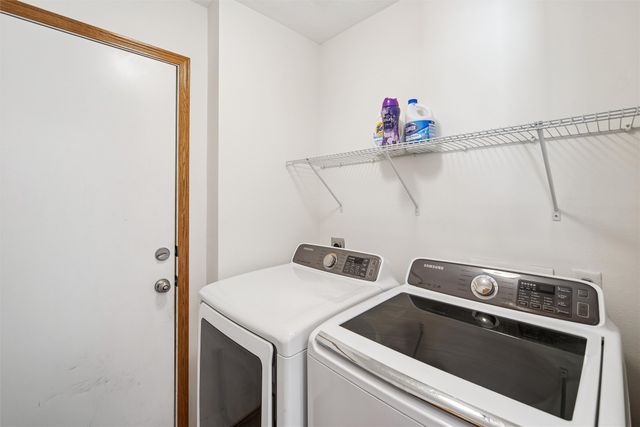 15427 Winston Avenue, Urbandale, IA 50323