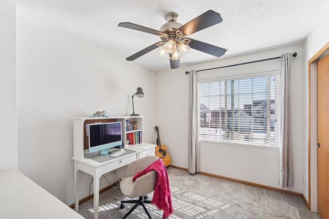 15427 Winston Avenue, Urbandale, IA 50323