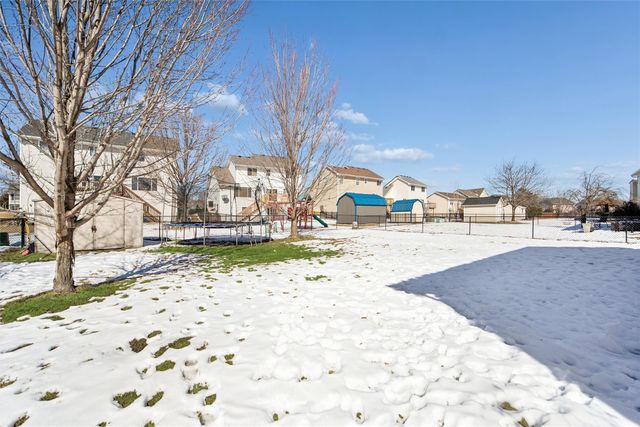 15427 Winston Avenue, Urbandale, IA 50323