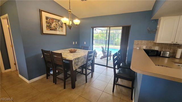1929 NE 2nd TER, Cape Coral, FL 33909