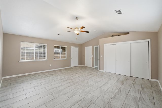 1371 Pepperwood Street, Tulare, CA 93274