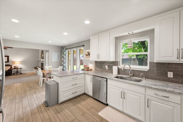 1520 Timbercreek Road, Benbrook, TX 76126