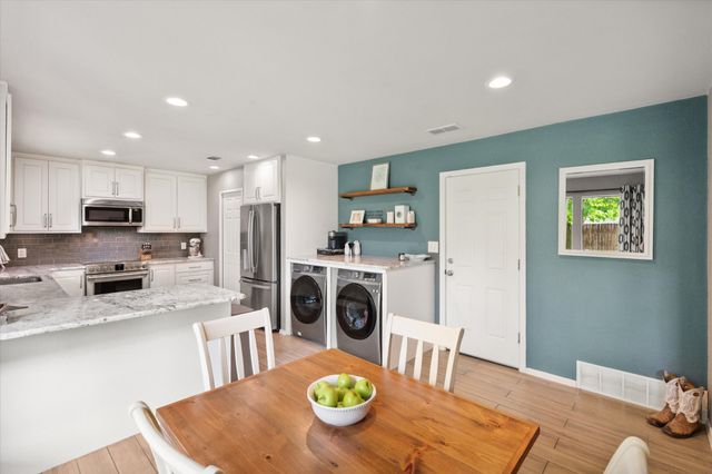 1520 Timbercreek Road, Benbrook, TX 76126