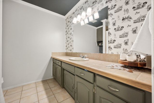 1520 Timbercreek Road, Benbrook, TX 76126